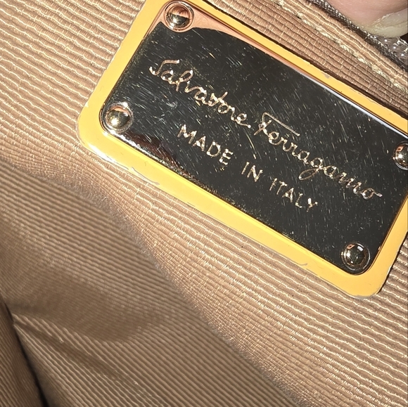 Salvatore Ferragamo Cream and Gold Shoulder Bag with Ruched Design - Picture 10 of 10